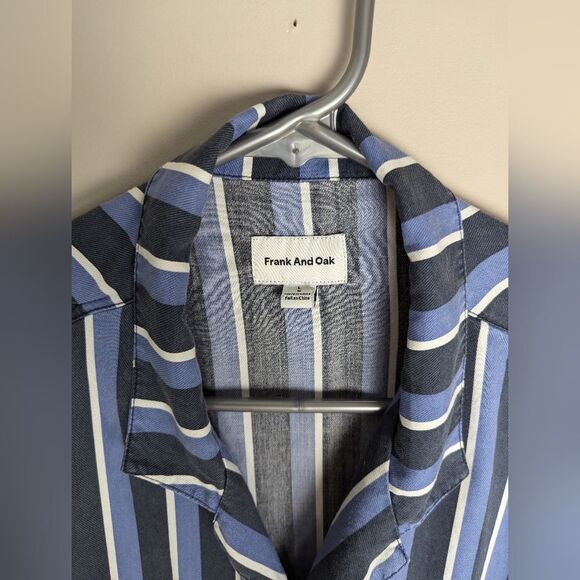 Frank And Oak Tencel Shirt men’s Blue Stripe Button Down Summer Sz L - Picture 2 of 9